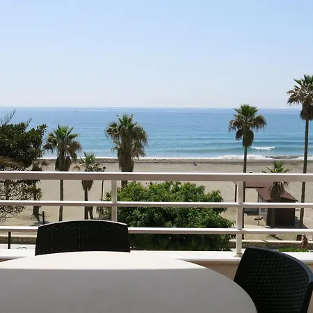 Gorgeous Sea Views And Great Location! Appartement