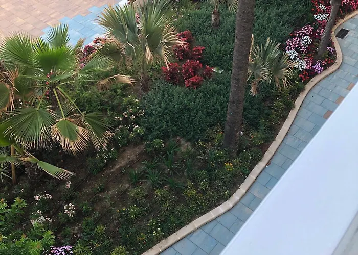 Gorgeous Sea Views And Great Location! Lägenhet Estepona