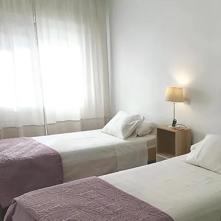 Апартаменти Gorgeous Sea Views And Great Location! *